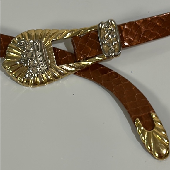 Vintage Judith Leiber Snake-Embossed Leather adjustable Belt .Gold Crown Buckle - Picture 1 of 11
